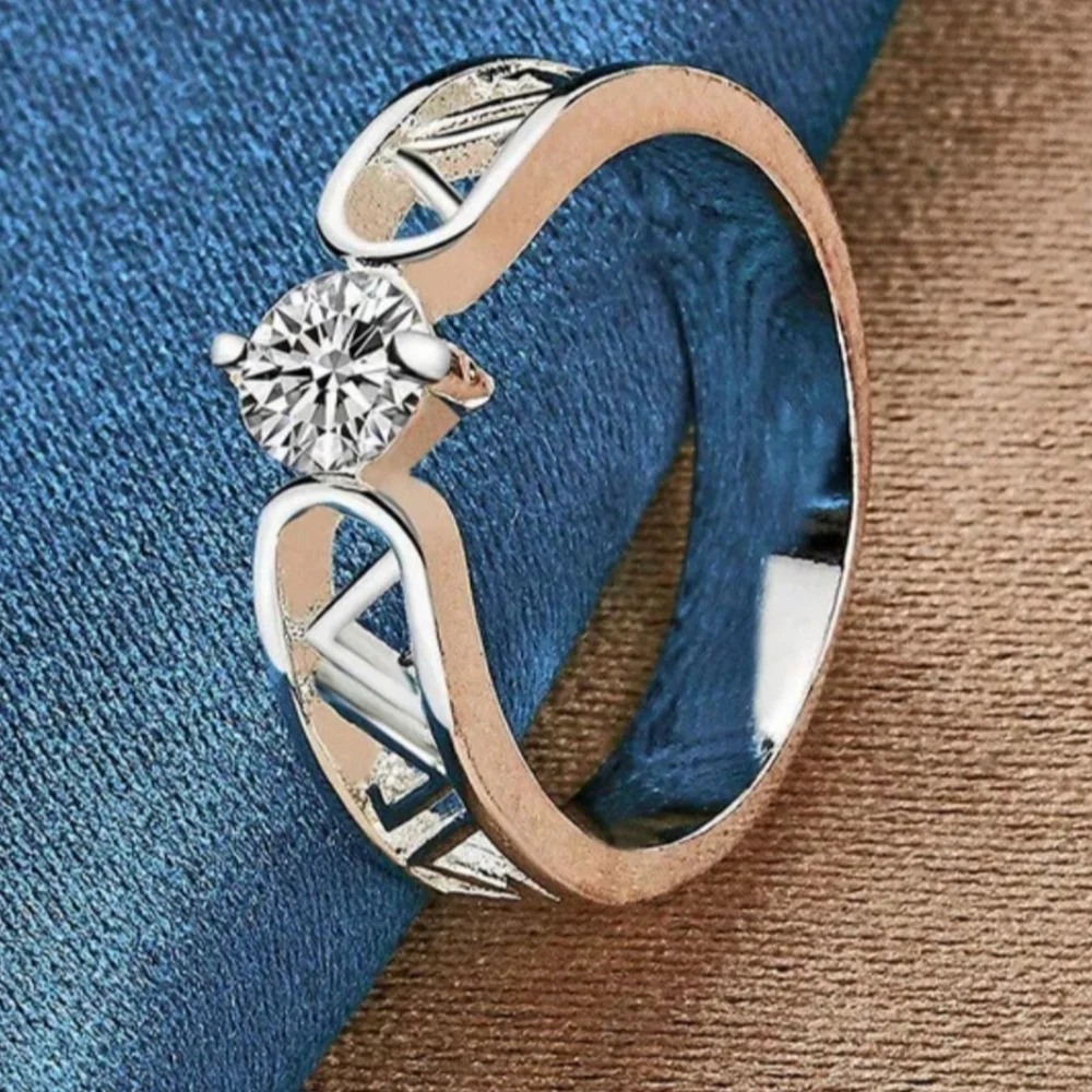 Stunning 925 Silver Unisex Ring Sz 9